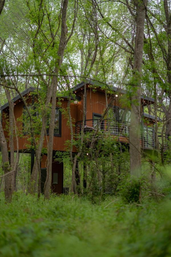 Texas Unplugged Hotel Groesbeck Exterior photo